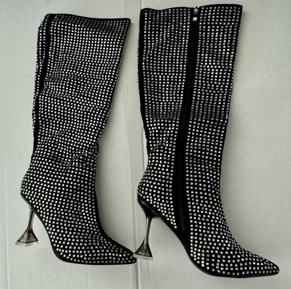 NWOT! Glamour Shot Mirrored Rhinestone Boots Sz 11